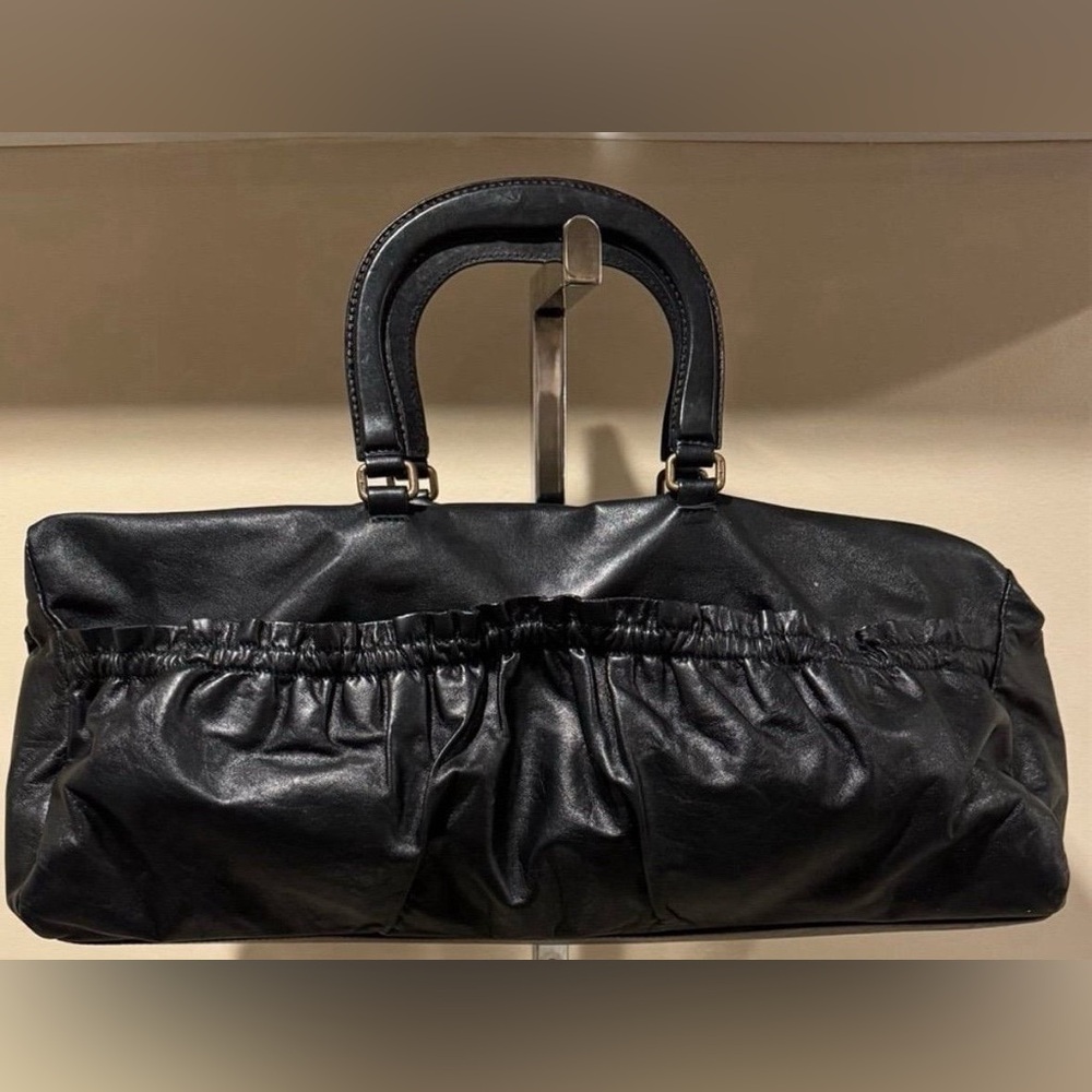 Miu Miu Black Leather Tote Bag Sleek Modern Design